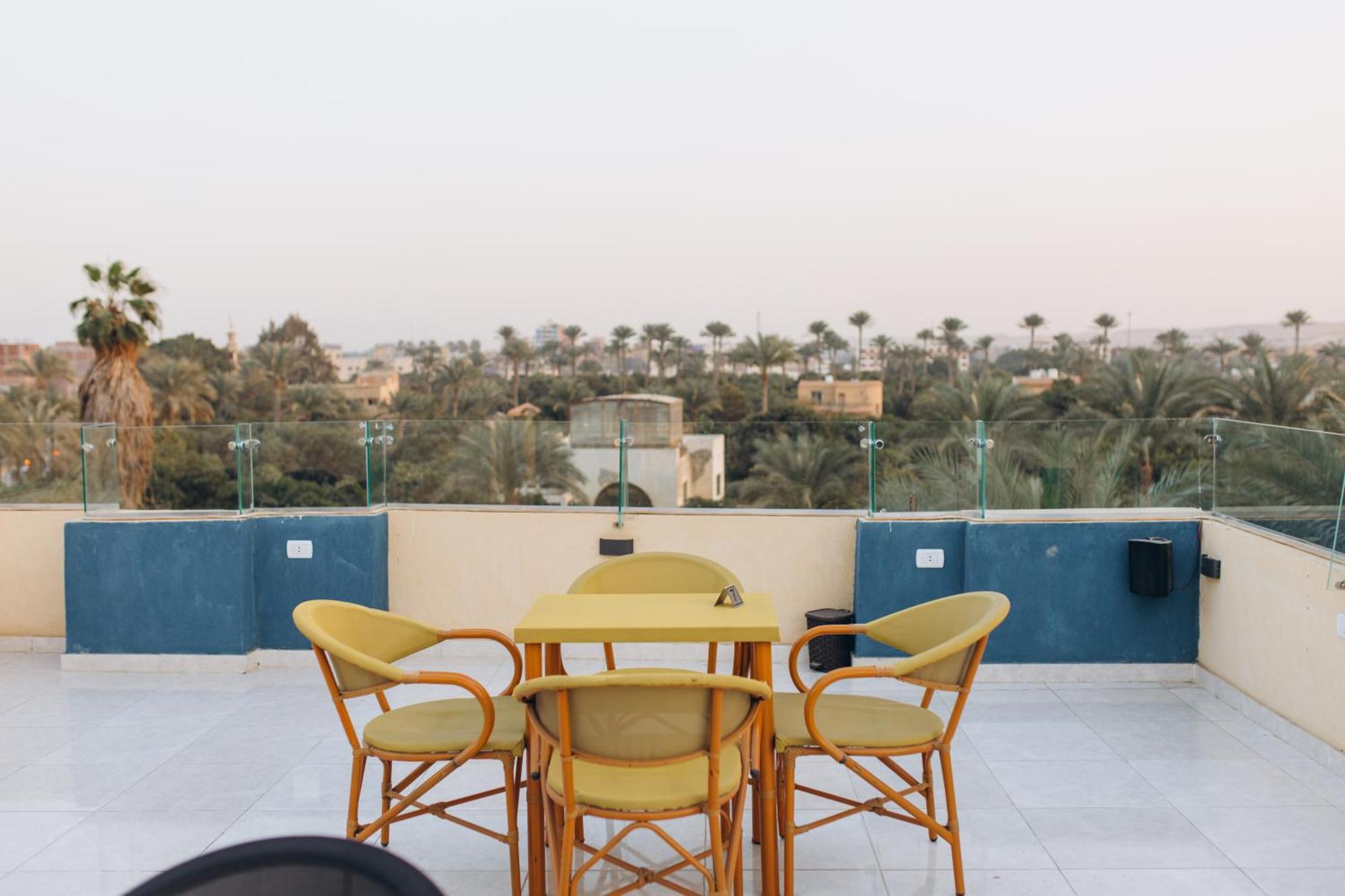 Regent Pyramids View Kafret el-Gabal Exterior foto
